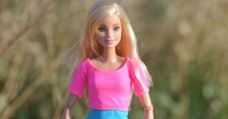 História da Barbie: Um Ícone de Gerações